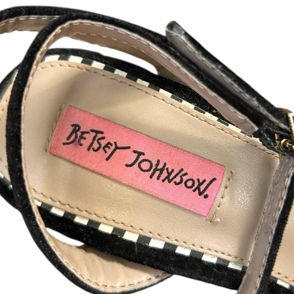 Betsey Johnson betsey johnson